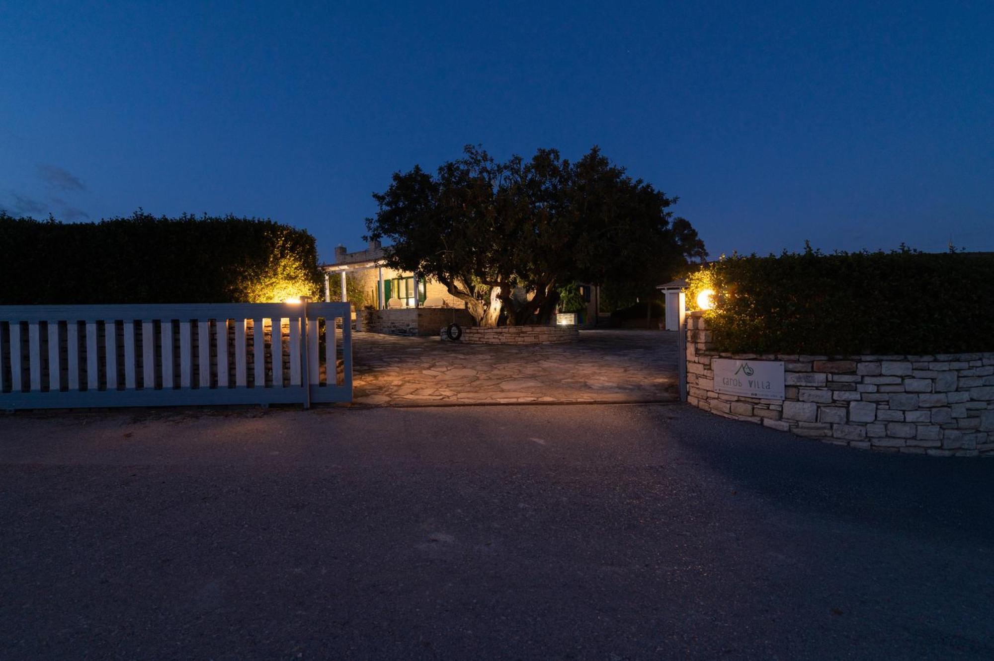 Carob Villa Moírai Exteriör bild