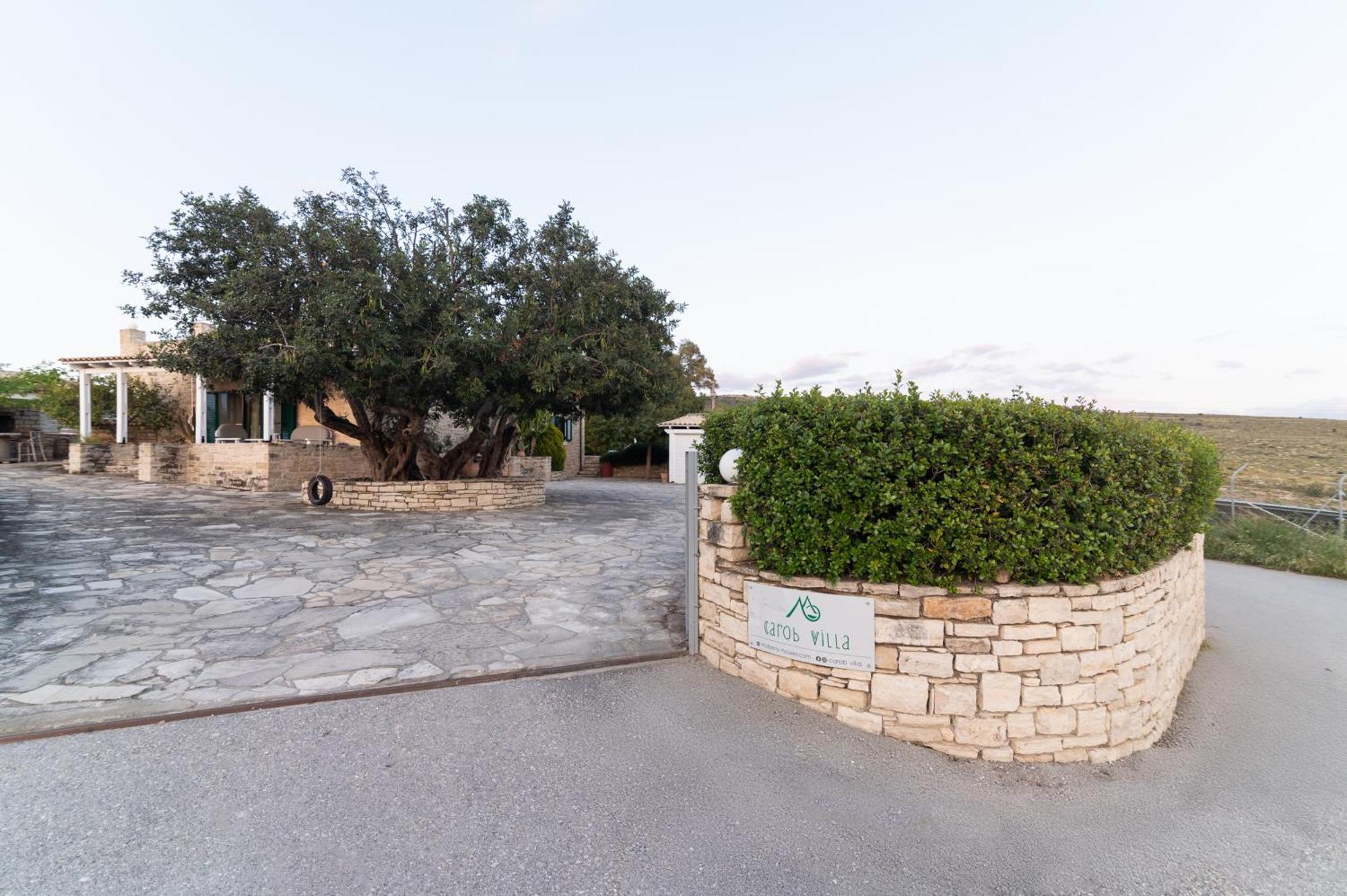 Carob Villa Moírai Exteriör bild