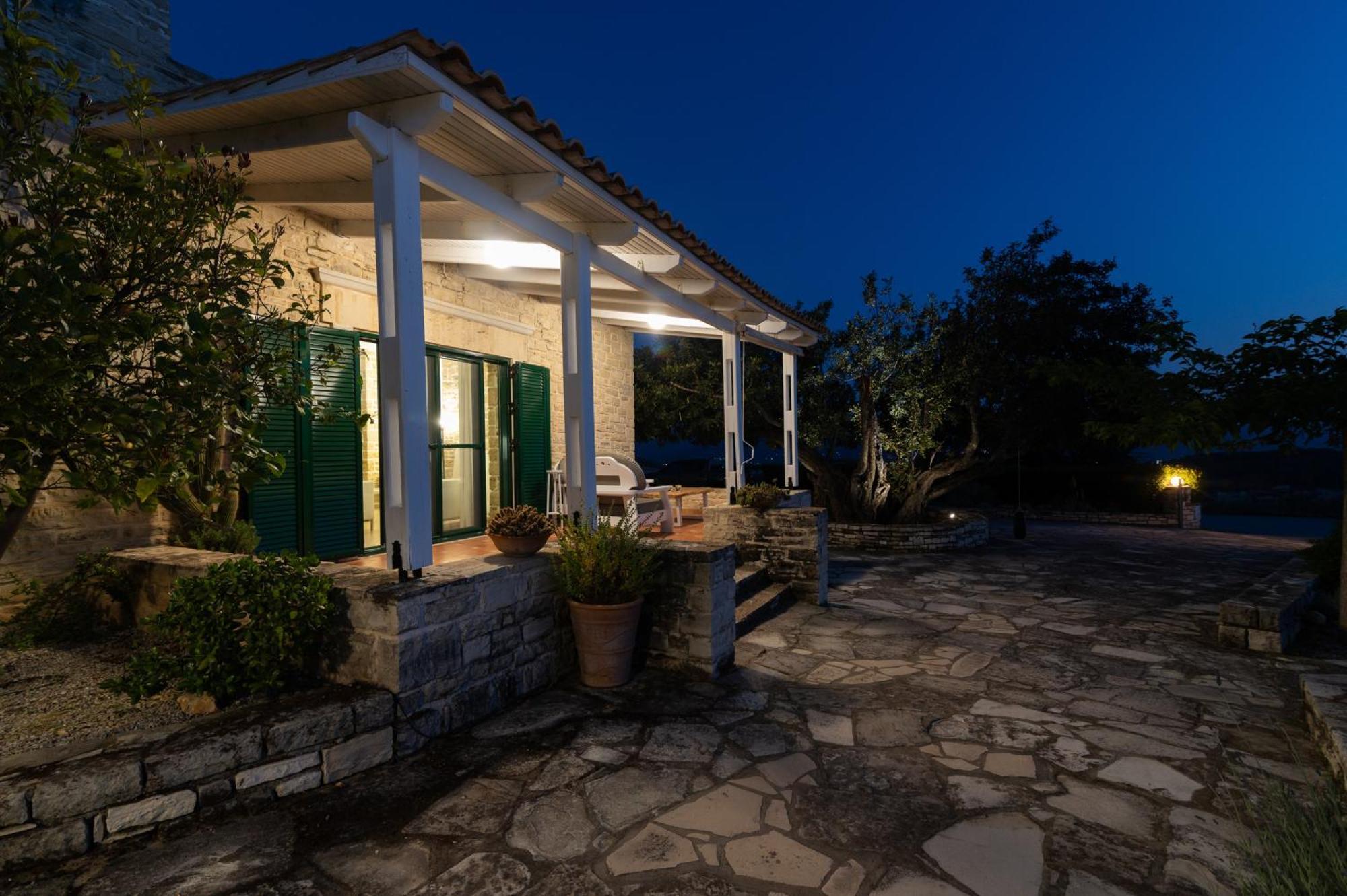 Carob Villa Moírai Exteriör bild