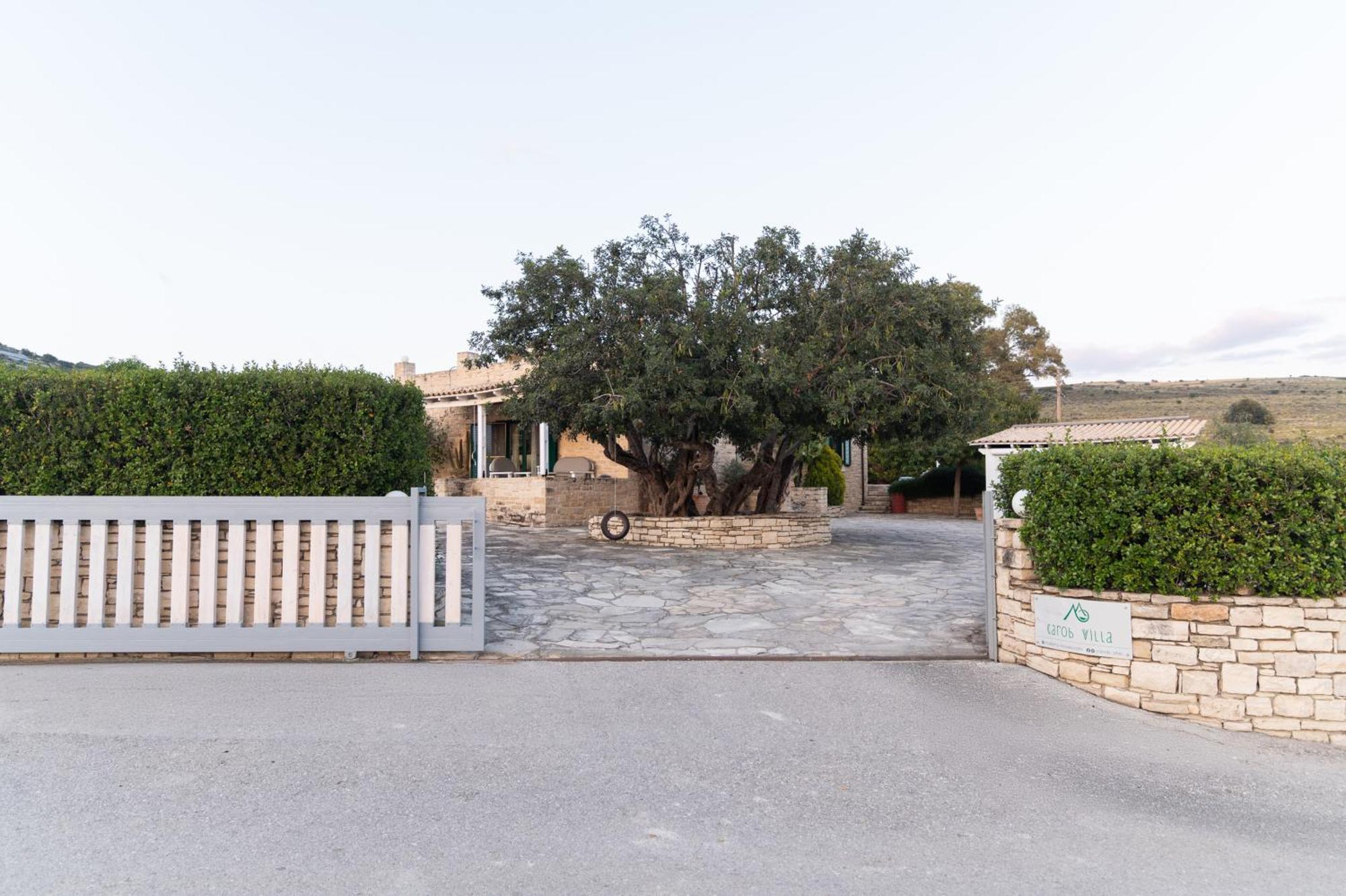 Carob Villa Moírai Exteriör bild